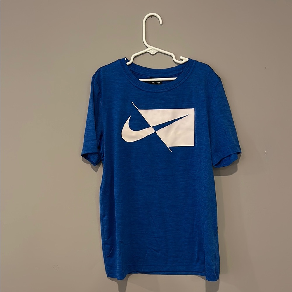 Nike Standard Dri-Fit Kids Royal Blue Short Sleeve Tee w/ Whote Swoosh